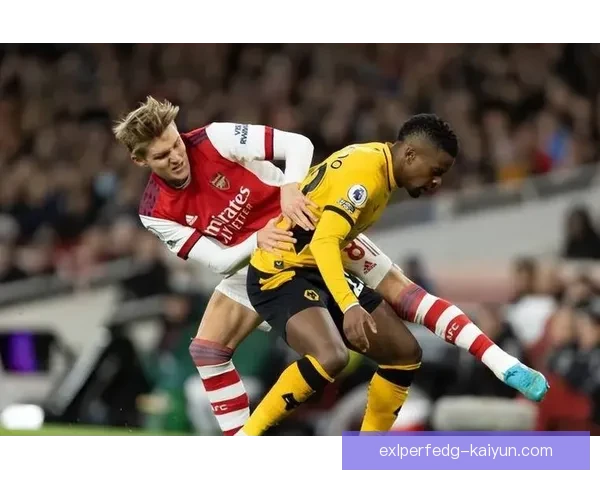 英超弗拉基米尔·库法尔持续提升状态，备受关注的边后卫表现稳健